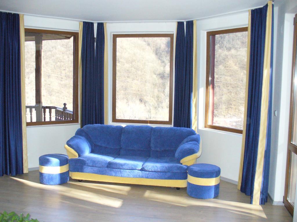 Guest House Alfa Daniel Balkanets  Habitación foto